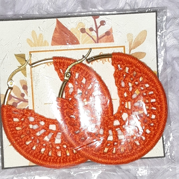 handmade crochet earrings - Picture 2 of 2